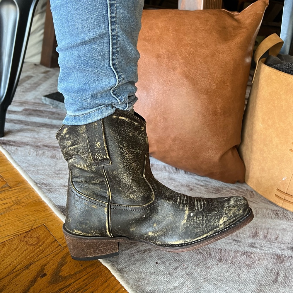 Roper riding boots distressed size 6.5